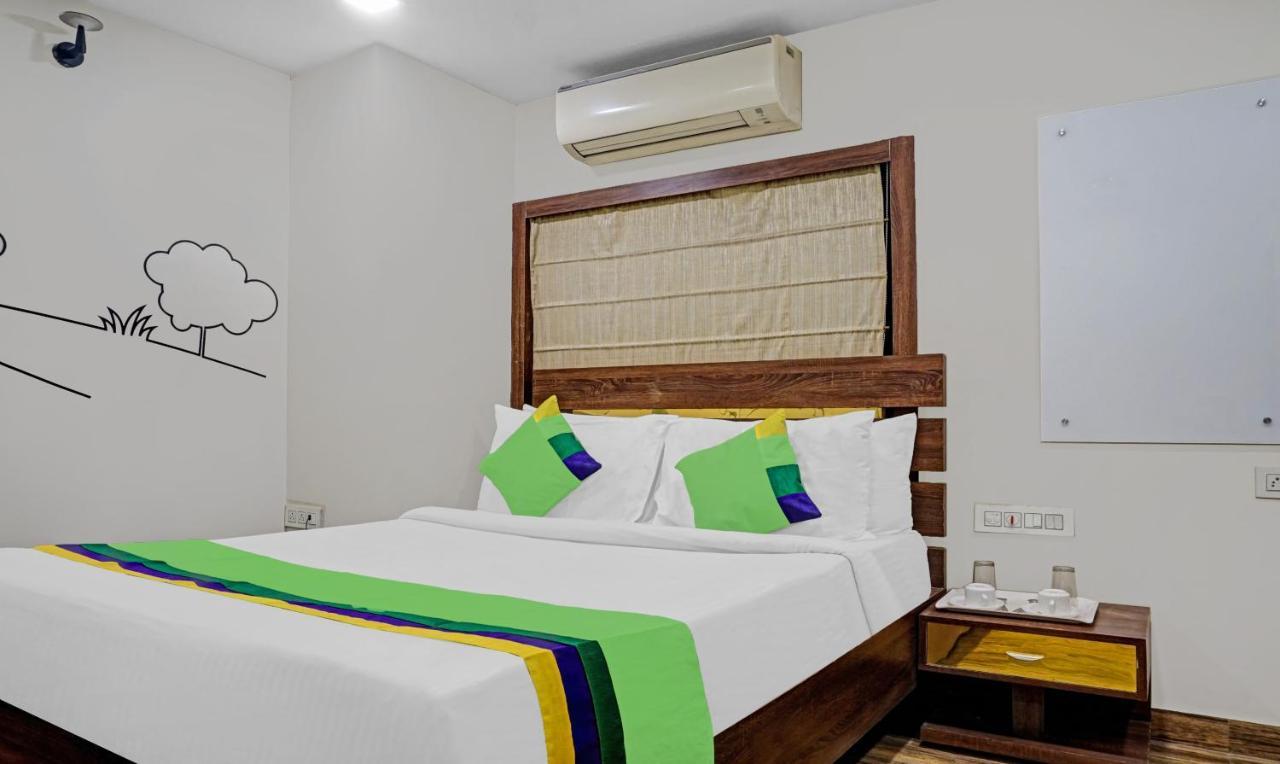 Hotel Treebo Trend Ratna Palace Alipore 3*