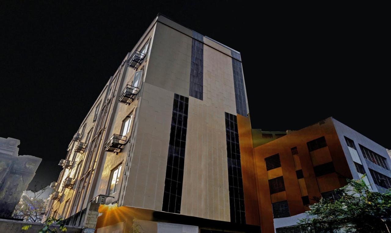 Treebo Trend Ratna Palace Alipore 3*
